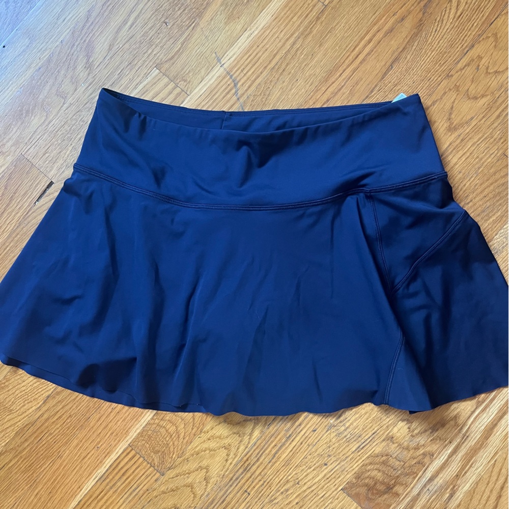 Athleta Ace tennis skirt 13.5” size large blue.